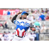 Pensacola Blue Wahoos pitcher Edward Cabrera