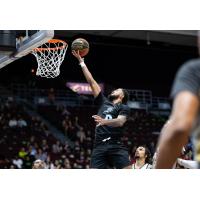 Scarborough Shooting Stars put up a shot against the Niagara River Lions