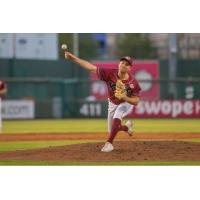 Kansas City Monarchs' Nick Belzer on the mound