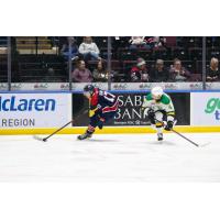 Saginaw Spirit battle the London Knights