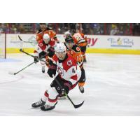 Cincinnati Cyclones defenseman Sean Allen vs. the Fort Wayne Komets