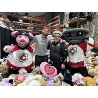 Cincinnati Cyclones' Justin Vaive on Teddy Bear Toss Night