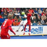 St. Louis Ambush battle the Kansas City Comets