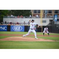 Fayetteville Woodpeckers pitcher Nic Swanson