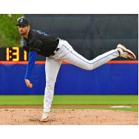 Syracuse Mets pitcher David Peterson