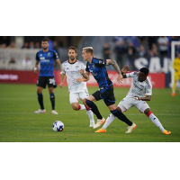 San Jose Earthquakes battle FC Dallas