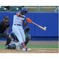 Syracuse Mets' Ronny Mauricio at bat