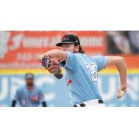 Hickory Crawdads pitcher Gavin Collyer