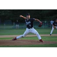 Vermont Mountaineers' Eddie Smink in action