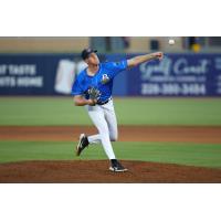 Biloxi Shuckers' Nick Bennett on the mound