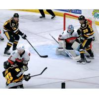 Wheeling Nailers apply pressure against the Kansas City Mavericks